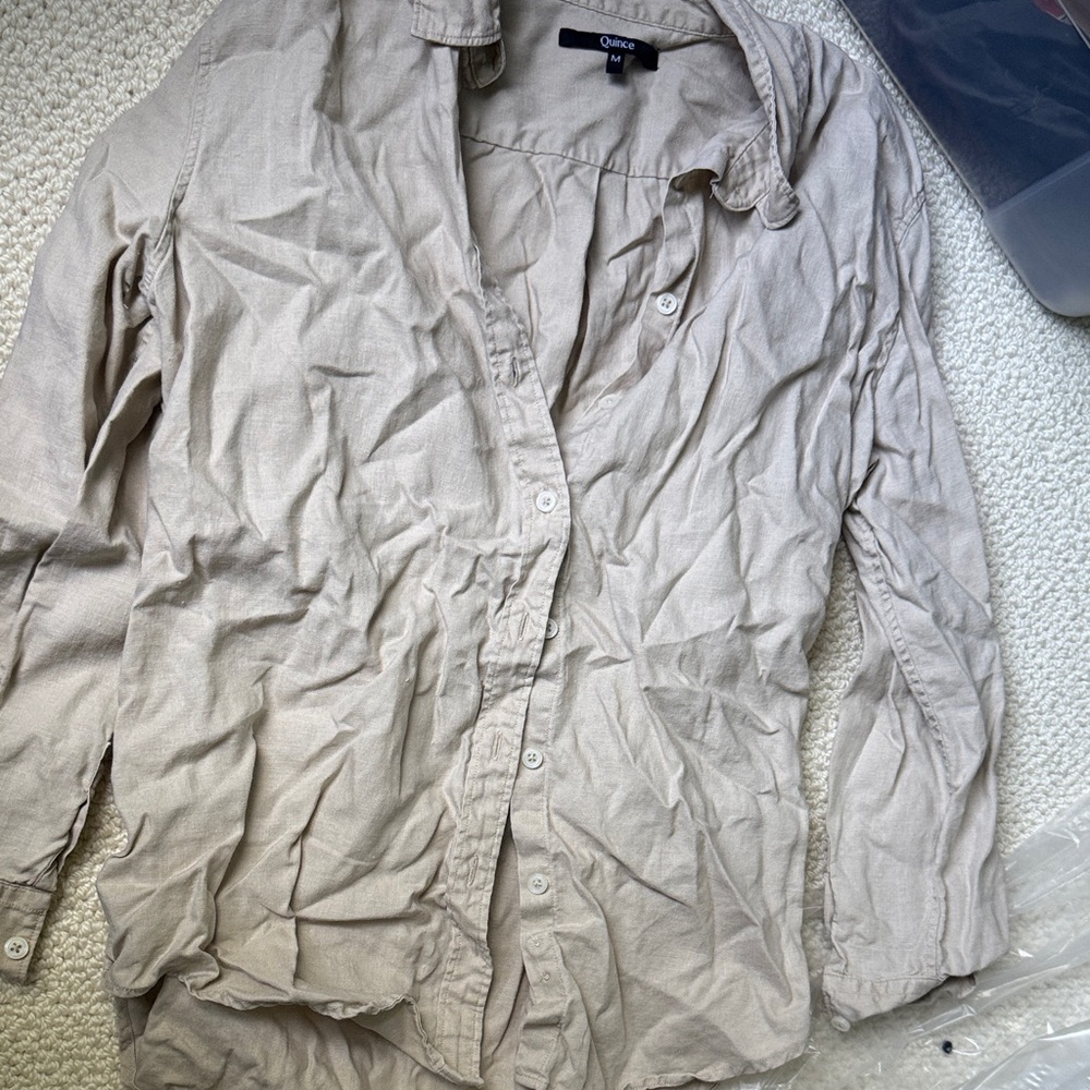 Quince Light Tan Linen Button-Up Shirt size medium - Picture 2 of 4